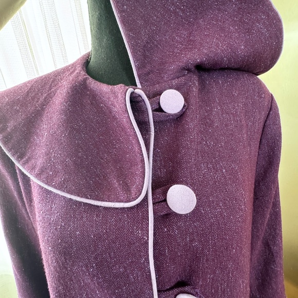 Vintage 60s coat, plum purple, lavender trim & buttons, Mod fall spring, 12/14 - Picture 8 of 12